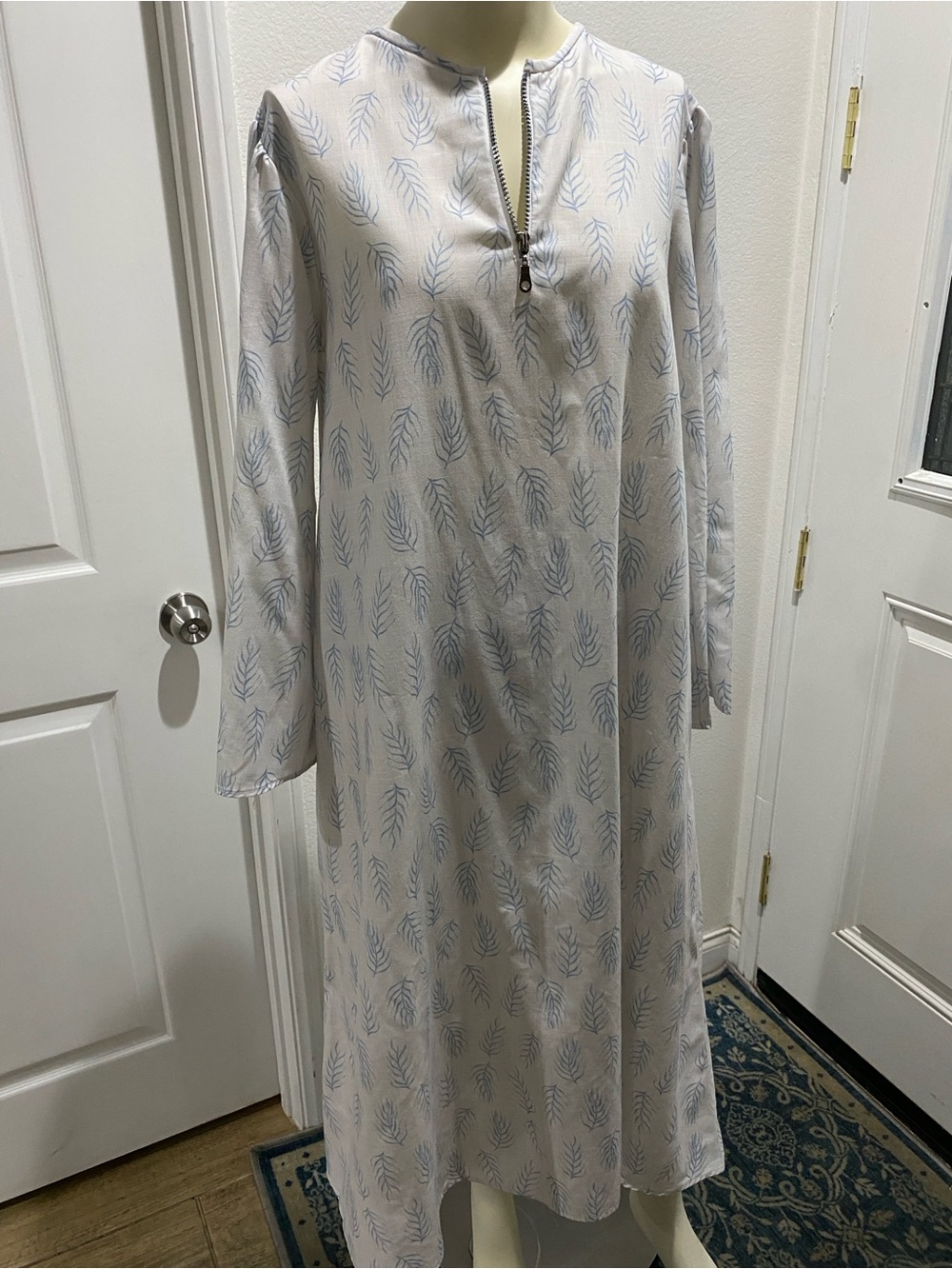 Light Blue Leaf-Print Long Sleeve Dress - Women's